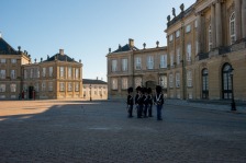 Palazzo Amalienborg con cambio della guardia